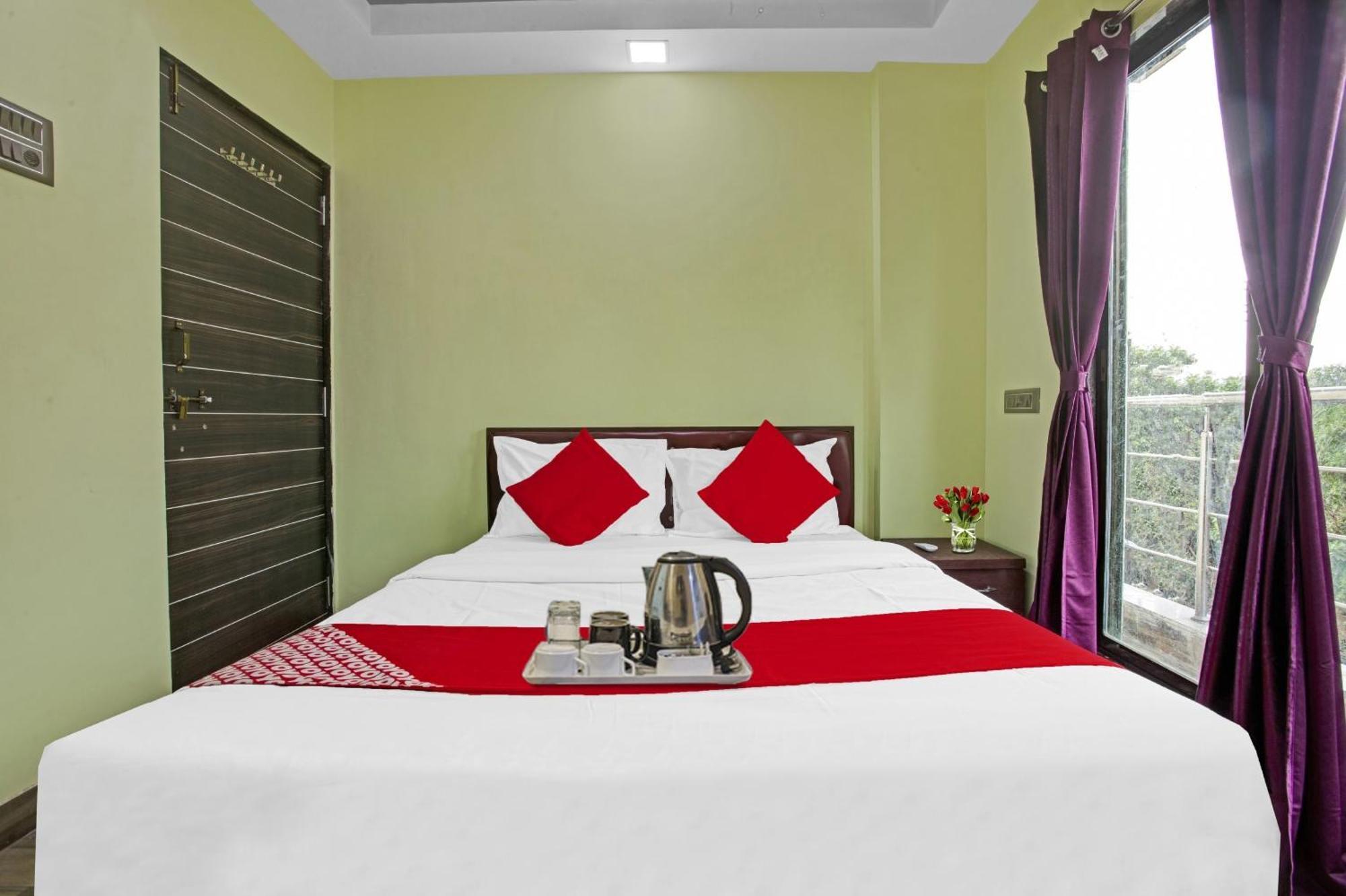 Hotel O Om Sai Residency Lodging And Boarding Taloje Budrukh Εξωτερικό φωτογραφία
