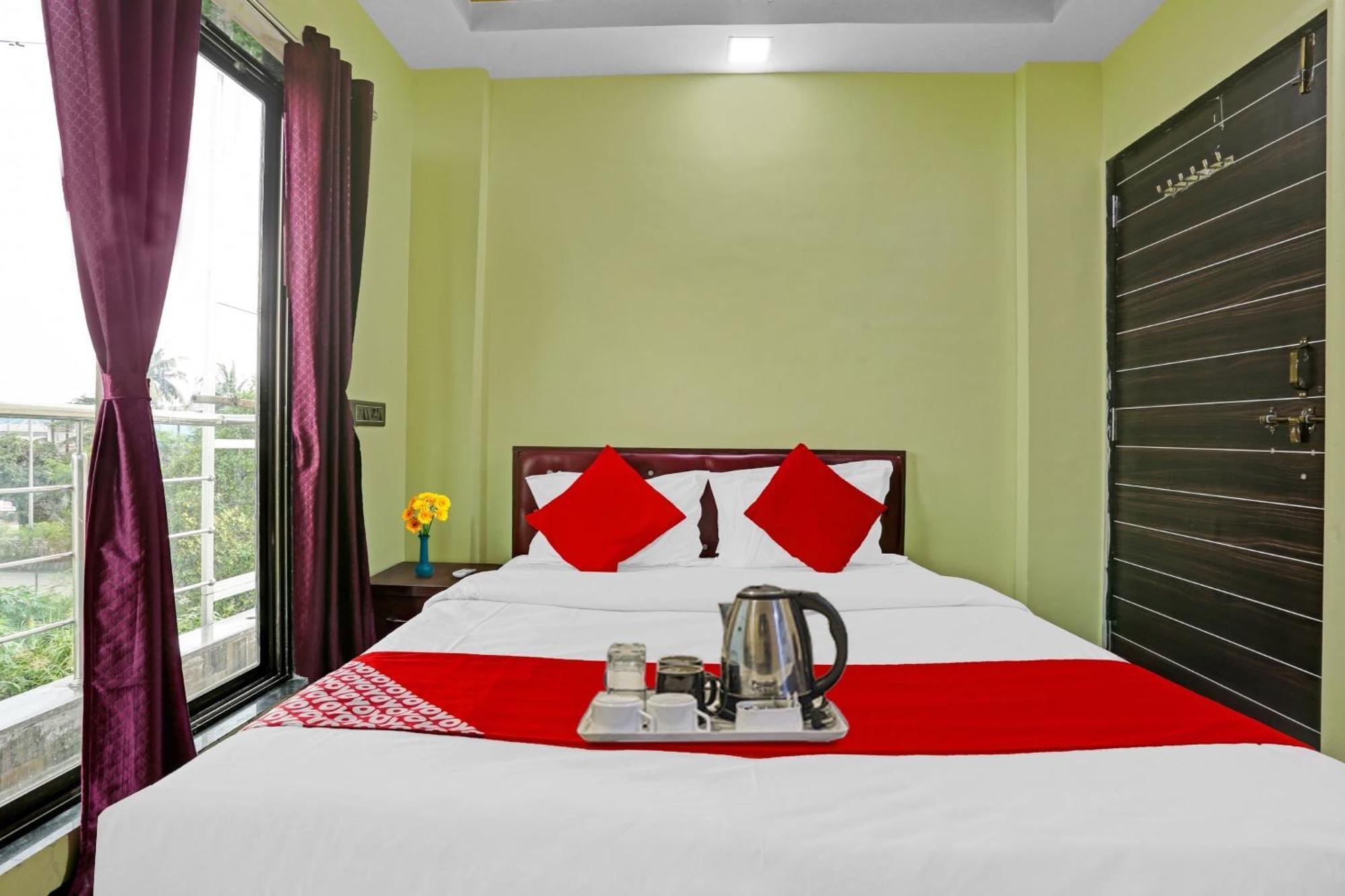 Hotel O Om Sai Residency Lodging And Boarding Taloje Budrukh Εξωτερικό φωτογραφία